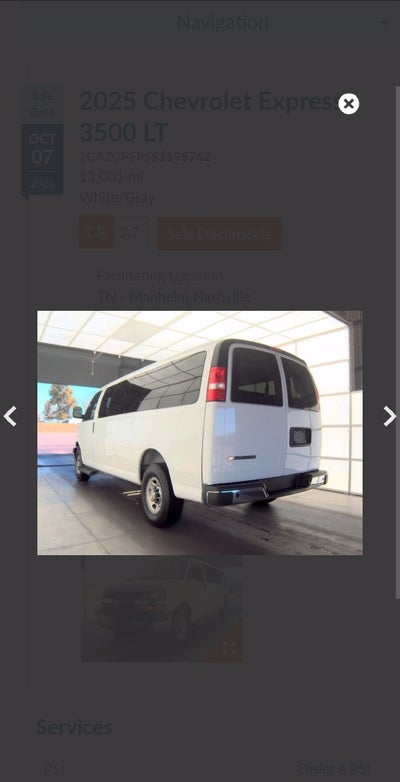 2025 Chevrolet Express 3500 LT Passenger