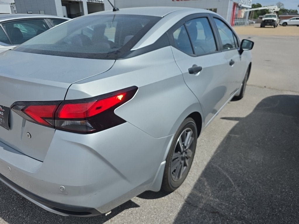 2023 Nissan Versa 1.6 S