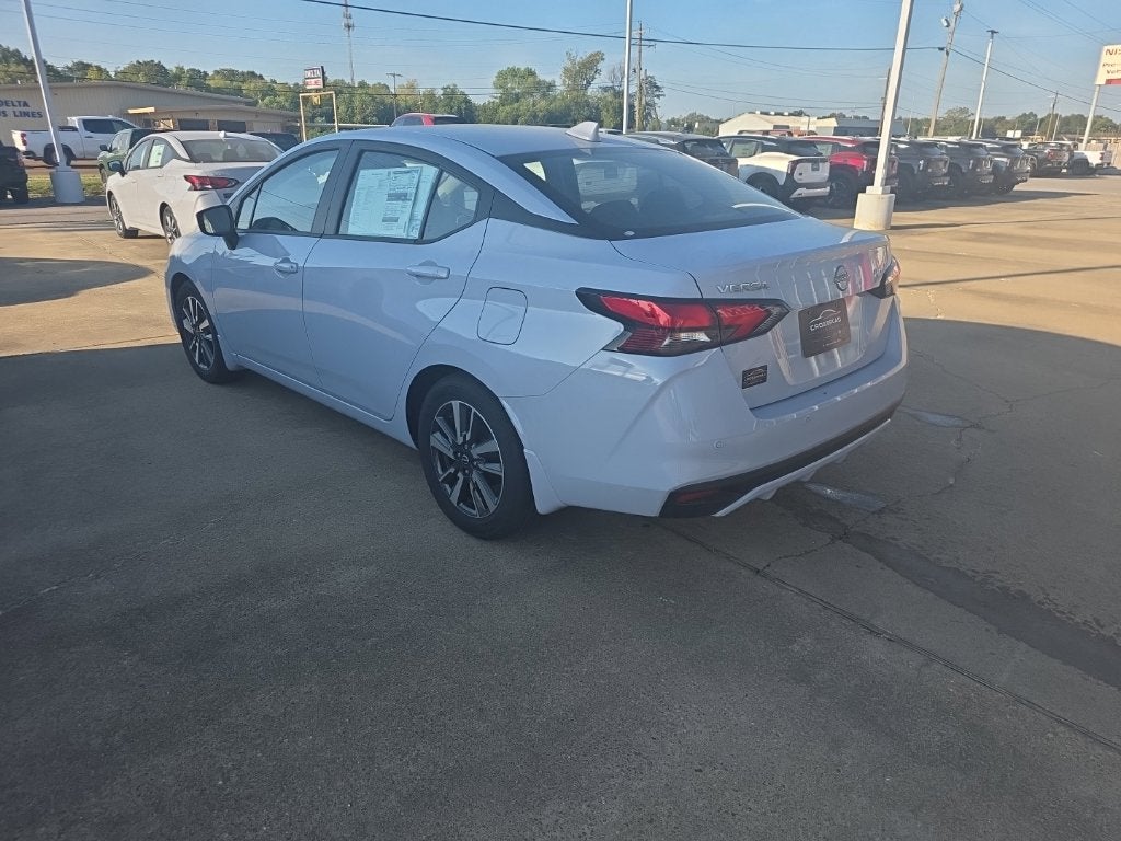 2025 Nissan Versa Sedan SV - Photo 2