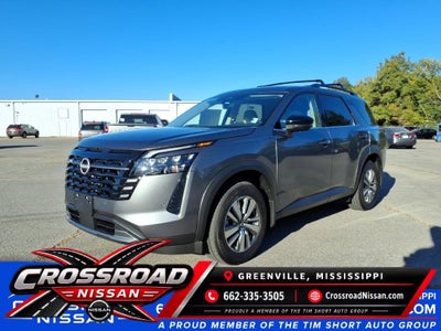 2026 Nissan Pathfinder SL