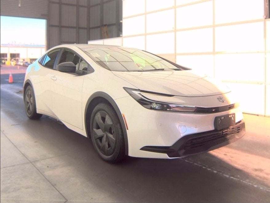 2025 Toyota Prius LE